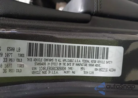 2019 Jeep Grand Cherokee Limited 4X2 z USA, uszkodzony, nr VIN 1C4RJEBG6KC826834